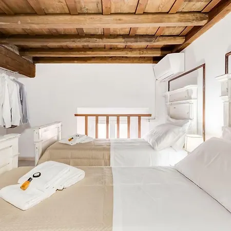 Loveromeapartments Pantheon, Navona Square Apartment *